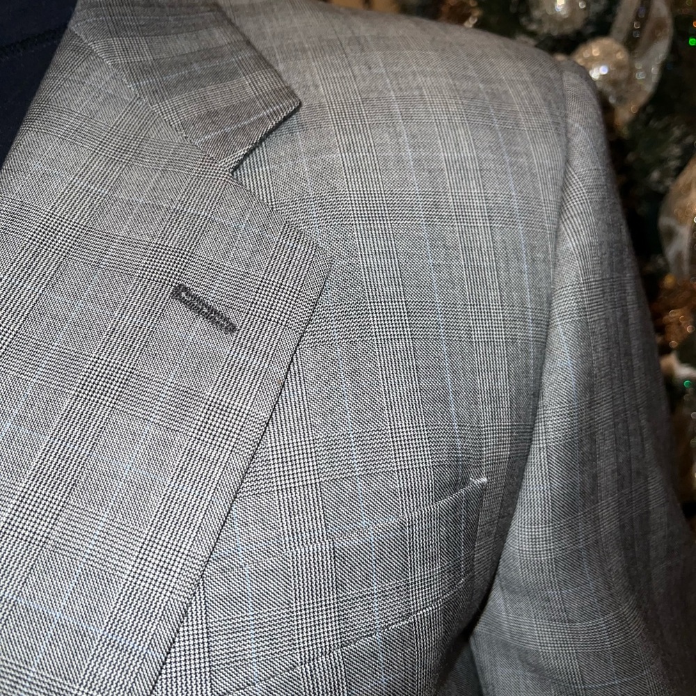 Issimo Italian Men's Gray  Plaid Suit 48L - Picture 3 of 16